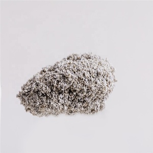 Lovepet Factory Direct OEM Cat Safe Sin olor Sin polvo Arena para gatos de bentonita de sodio absorbente de agua - Product Image 3