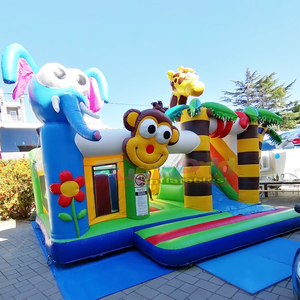 Castillo inflable comercial tipo safari para niños, con tobogán y zona de brincos. - Product Image 4