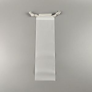 ถุงหด CPE แบบกำหนดเองพร้อมเชือกรูด ถุงบรรจุภัณฑ์ PE แบบฝ้าพิมพ์ลายตามสั่ง ถุงช้อปปิ้งรีไซเคิลได้ - Product Image 3