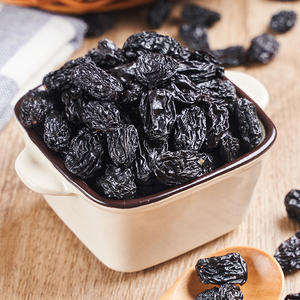 زبيب أسود ممتاز مجفف بالشمس غني بالحديد OEM متوفر بحجم كبير مختار بدون سكر مضاف صحي - Product Image 6