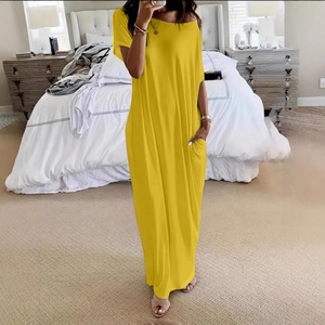 Robe longue d'été bohème personnalisée OEM pour <span class=keywords><strong>femme</strong></span>, imprimé floral, col carré, taille smockée, fluide, pour vacances à la plage, direct usine - Product Image 2
