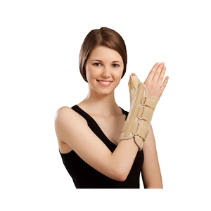 OL-WR062 Polsbrace Met Duimspalk - Product Image 1