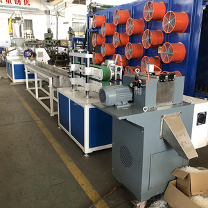 Macchina per la produzione di elastici/altre macchine per la lavorazione della gomma/filettatura in gomma estrusa