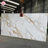 Piedra artificial de alta calidad en tamaño grande para suelo de pared a precio económico Panel de porcelana Suelo de pared antideslizante Tamaño personalizado