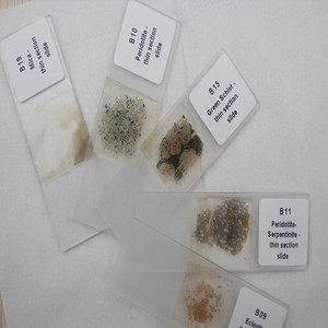 Recommended for teaching: Layered gypsum rock grinding sections; Rock grinding sections; Geological teaching and research glass - Product Image 3
