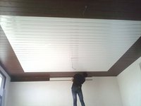 Panel de Techo de PVC Impermeable y Ligero para Interiores Modernos, Panel de PVC Resistente a Impactos para Decoración de Proyectos Hoteleros