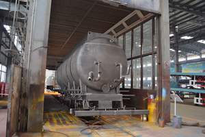 Semi-<span class=keywords><strong>remorque</strong></span> aspiratrice de feuilles et d'eaux usées à 2 essieux de haute qualité, camion d'aspiration des excréments - Product Image 4