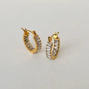 2024 Dazan Summer 18k Gold Plated Unique Hypoallergenic Stainless Steel Polished Vintage Square Coral Zircon Gear Earrings