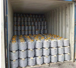 Malla <span class=keywords><strong>de</strong></span> <span class=keywords><strong>Alambre</strong></span> <span class=keywords><strong>de</strong></span> Púas <span class=keywords><strong>de</strong></span> Acero Galvanizado para Cercas con Cuchillas Cruzadas, <span class=keywords><strong>Rollo</strong></span> <span class=keywords><strong>de</strong></span> 500M 50Kg para Protección Agrícola - Venta Directa <span class=keywords><strong>de</strong></span> Fábrica - Product Image 2