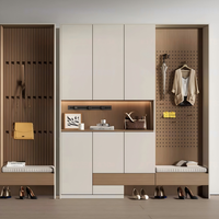 Meuble à chaussures ventilé sur mesure anti-odeurs avec design à interstices pour l'entrée familiale, idéal pour chaussures de sport et baskets, réduction de l'humidité et des odeurs