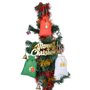 Nouveau <span class=keywords><strong>calendrier</strong></span> de l'avent numérique imprimé en 3D écologique moderne, sac cadeau en lin 10x14cm YW pour un usage domestique, bonbons pour enfants - Product Image 6