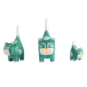 Figurines de famille de chats en bois sculpté, motif de plantes vertes, en pin, décoration pour la maison, ensemble de trois pièces pour le salon - Product Image 4