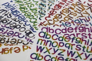 3cm colorido Rhinestone calcomanía <span class=keywords><strong>letra</strong></span> hierro parche Rhinestone patrón ropa carta - Product Image 3