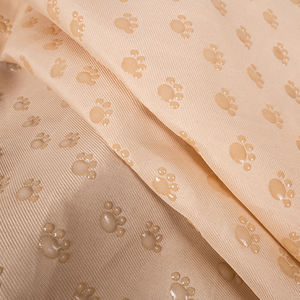 Commercio all'ingrosso pet tappeto tappetino tessuto tessuto antiscivolo cane zampa modello goccia plastica poliestere gabardine tessuto antiscivolo - Product Image 4