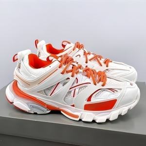 รองเท้าวิ่งหนังแท้ระบายอากาศดี ซับแรงกระแทก แฟชั่นยอดนิยมสำหรับผู้ชาย รุ่นดรอปชิปปิ้ง ของแท้ ซีรีส์ LED รุ่น Track - Product Image 1