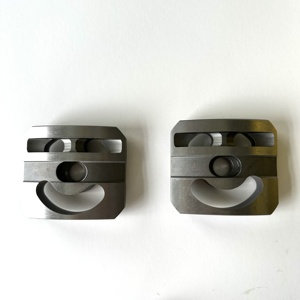 Repuestos de Bomba de Pistones Hidráulicos Serie HPV35 HPV55 HPV90 HPV para Excavadora PC60 PC100-3/5 PC120-3/5 PC200-3/5 en Stock - Product Image 3