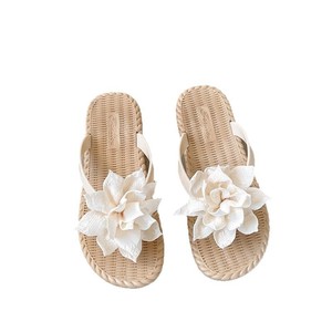 Sandalias de tendencia antideslizantes para mujer, novedad de verano 2025, sandalias ligeras, zapatillas informales de playa a la moda, zapatos planos con pajarita para exteriores para el hogar - Product Image 5