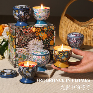 Bougie parfumée en boîte en métal, cire de soja, sans fumée, pour l'intérieur, série florale bohème, cadeau, forme ronde - Product Image 5