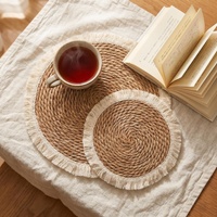 Sous-verre, set de table et dessous de pot personnalisables, résistants à la chaleur, durables, écologiques, en jonc naturel de style nordique, avec décoration à pompons