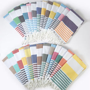 Serviette de plage carrée rayée en polyester/coton à séchage rapide DAZHOU OEM, châle toutes saisons - Product Image 1