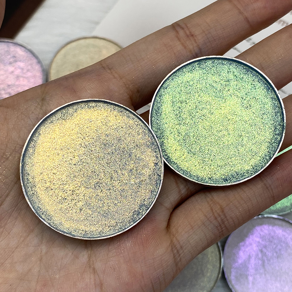 Пользовательская палитра матовые мерцающие двойные хромированные индивидуальные макияжные тени для век Палитра с частной этикеткой