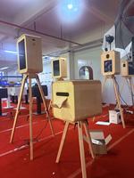 Photomaton portable en bois avec écran tactile de 18,5 pouces, pliable pour les événements