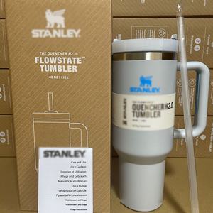 Vente en gros 1:1 de la célèbre marque Stan Cup 40OZ avec poignée et paille, thermos 40oz, gobelet de voyage en carton, gobelet de voyage en plein air - Product Image 4