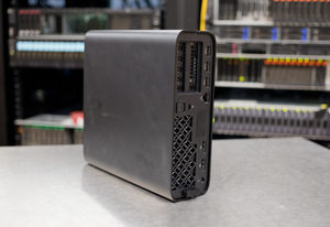 HPE Z2 G9 Mini Workstation PC de escritorio 8GB RAM 256GB SSD en stock - Product Image 3