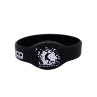Bracelet intelligent RFID en silicone NFC 13,56 MHz imperméable avec logo personnalisé G01, réutilisable pour les parcs aquatiques et les systèmes de contrôle d'accès