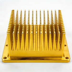 Dissipateur thermique à ailettes haute densité en aluminium usiné CNC sur mesure pour usage industriel OEM - Product Image 1