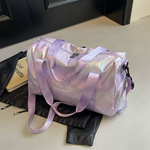 Sac à dos unisexe en polyester léger de couleur unie avec fermeture éclair nouveau design sac à dos à bandoulière humide/sec caractéristique séparée à la mode pour l'extérieur - Product Image 2