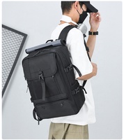 Sac à dos de voyage extérieur personnalisé pour hommes avec doublure USB en polyester imperméable Sac à dos de basket-ball pour salle de sport et football Compartiment à chaussures