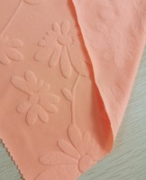 Tissu en polyester recyclé élégant à motif de cocotiers verts floqués, jacquard 3D, pour vêtements