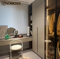 Conception de dressing moderne et luxueux sur mesure pour projets d'appartements, avec organisation flexible pour les intérieurs résidentiels