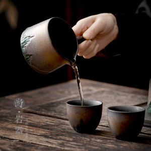 Taza de cerámica retro con asa lateral, diseño de montaña verde dorada, taza de cerámica para servir té para la hora del té de la tarde - Product Image 2