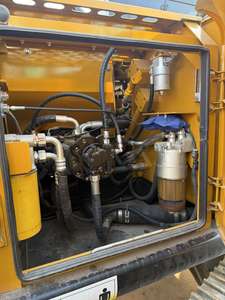 เครื่องขุดดินระบบไฮดรอลิกขนาด13.5ตันใช้เป็น SY135C ของ Sany SY135C รถขุดตีนตะขาบ SY215C - Product Image 3