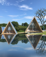 Villa modulaire préfabriquée en acier triangulaire de luxe moderne pour les stations balnéaires, les hôtels et l'usage privé