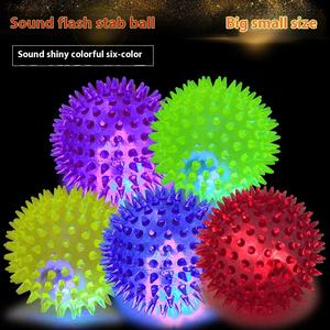 Bola de goma para saltar luminosa pequeña ecológica, juguete para masticar TPR estable para mascotas, duradero, divertido para perros y gatos, mordedura resistente a la molienda - Product Image 2