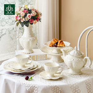 Tazza <span class=keywords><strong>da</strong></span> tè in porcellana bianca di lusso diretta dalla fabbrica Set di <span class=keywords><strong>tazze</strong></span> <span class=keywords><strong>da</strong></span> tè in ceramica Premium <span class=keywords><strong>con</strong></span> <span class=keywords><strong>piattino</strong></span> per gli amanti del tè - Product Image 3