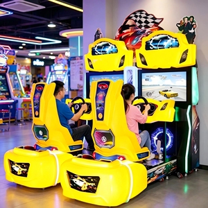 Machine de jeu d'arcade de course de luxe à écran 32 pouces pour deux joueurs, simulateur de conduite de voitures de course Outrun, à monnayeur et connectée - Product Image 5