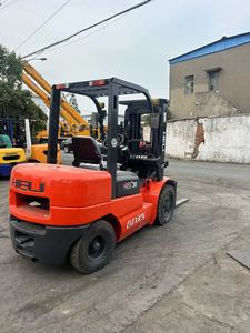 Montacargas Diésel Usado HELI FD30 de 3 Toneladas, Mástil de Tres Etapas, Motor Isuzu, Neumáticos con Espuma, 1 Año de Garantía en Shanghái - Product Image 4