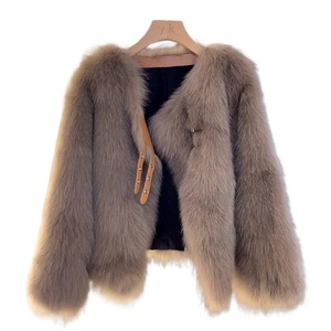 <span class=keywords><strong>เสื้อ</strong></span>โค้ทขนเฟอร์ฟ็อกซ์เทียมทรงสั้นเข้ารูป รุ่นใหม่ประจำฤดูใบไม้ร่วง-ฤดูหนาวปี 2025 ดีไซน์วินเทจสไตล์เกาหลี ปกคอพับนุ่ม - Product Image 5