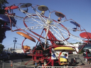 Manèges traditionnels de fête foraine, achetez des manèges de fête foraine montés sur remorque, double vol, manège <span class=keywords><strong>Twister</strong></span> à double vol, centre commercial intérieur - Product Image 6