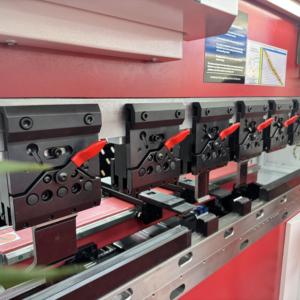 Prensa Plegadora Hidráulica CNC de Alta Precisión Industrial para el Procesamiento de Chapa Metálica, para el Doblado de Acero al Carbono - Product Image 2