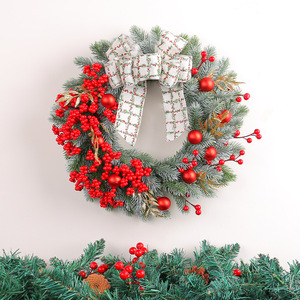 YUELIAN Eco-Friendly 38cm Plastic Artificial Red Berry Christmas Wreath Plaid Bow Front Door Hanging for Indoor/<b>Outdoor</b> Decor - Product Image 3