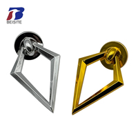 Accessoires de mobilier en plastique modernes et durables, très demandés, boucle multifonctionnelle pour canapé et chaise, décoration en forme de triangle