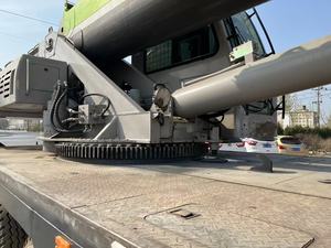 Camion grue Zoomlion d'occasion économique de 35 tonnes, certifié EPA pour les travaux de construction - Product Image 6