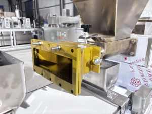 เครื่องรีดแป้งเค้กอัตโนมัติเ<span class=keywords><strong>ค</strong></span>รื่องทำพิซซ่าแบบอัตโนมัติเ<span class=keywords><strong>ค</strong></span>รื่องทำขนม<span class=keywords><strong>แม</strong></span>่พิมพ์<span class=keywords><strong>ค</strong></span>ุกกี้ - Product Image 4