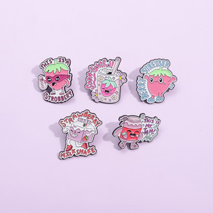 Broche créative rose bouteille de soda lait épinglettes moulées <span class=keywords><strong>fée</strong></span> <span class=keywords><strong>Logo</strong></span> épingles en émail pour lettre Badges vêtements artisanat en métal - Product Image 3