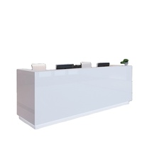 Réception de bureau de haute qualité, hôtel moderne, blanc de luxe, en forme de L